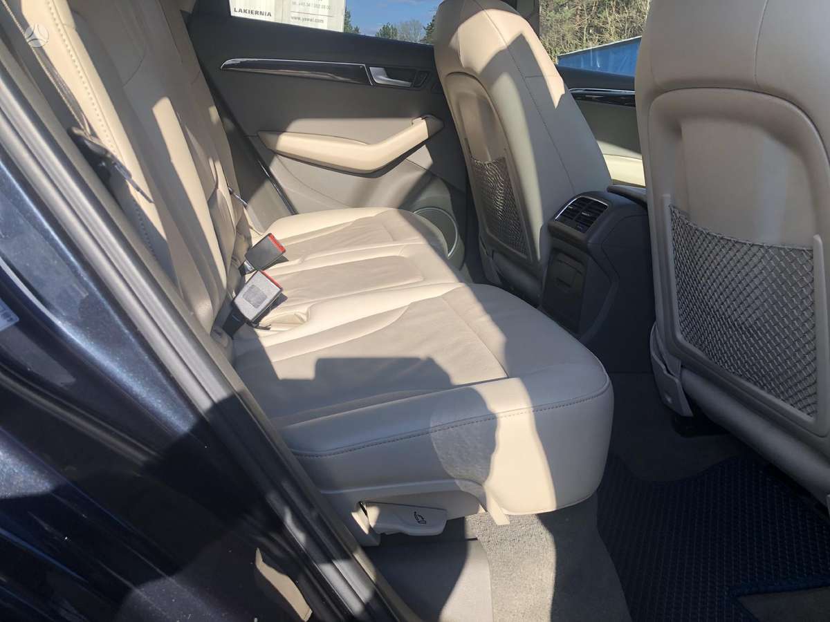 Audi Q5, 2.0 l., Внедорожник / Кроссовер