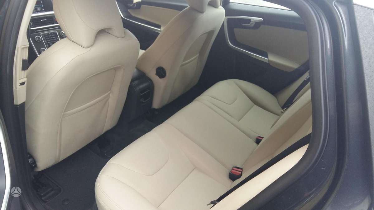 Volvo V60, 2.0 l., Универсал