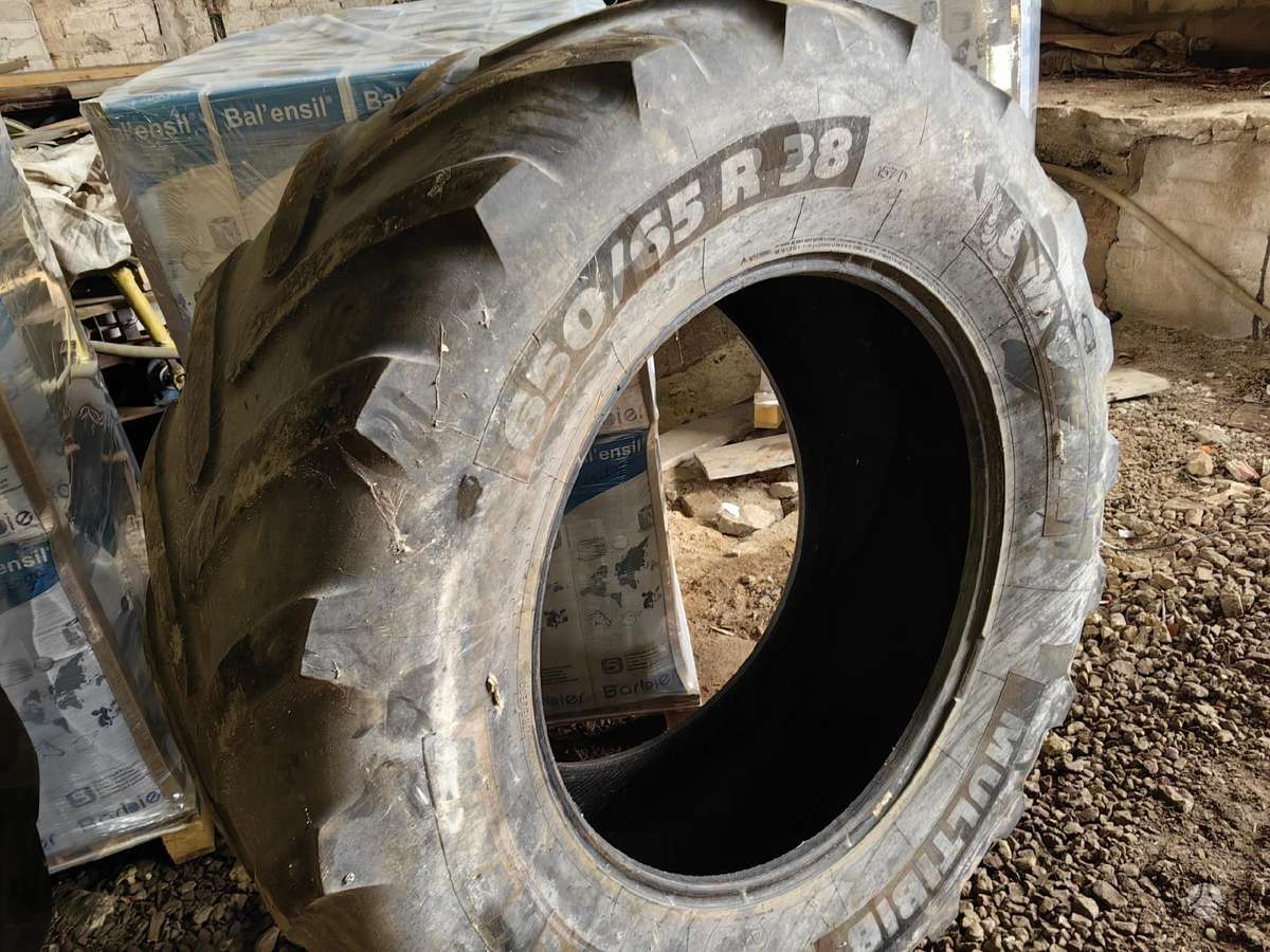 Michelin MICHELIN 650/65R38