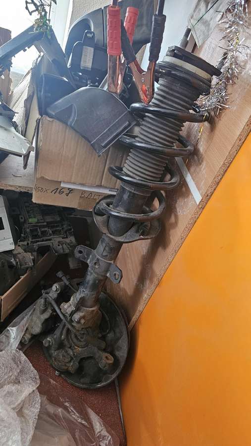 Ford Transit važiuoklės, transmisijos dalys