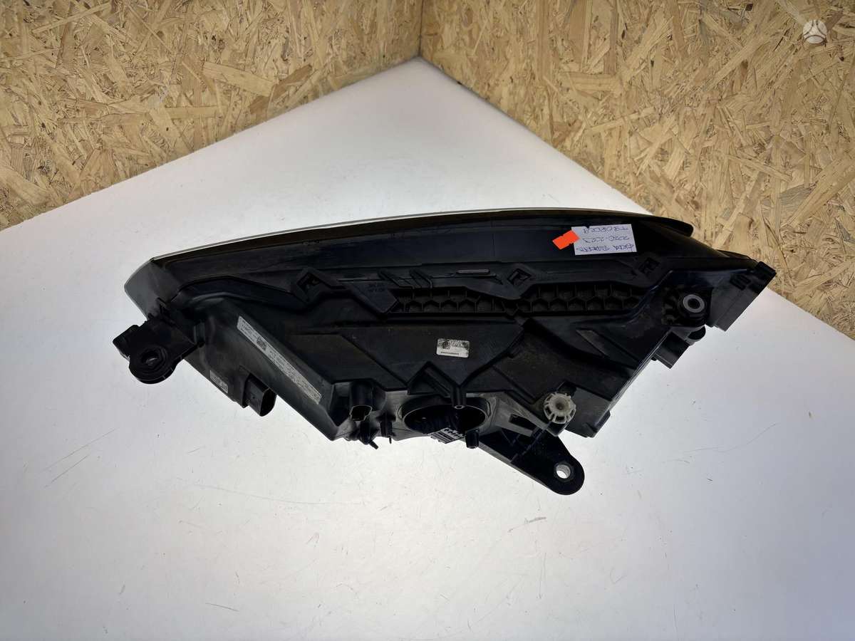Skoda Superb, 3V1941016D, Cen25064