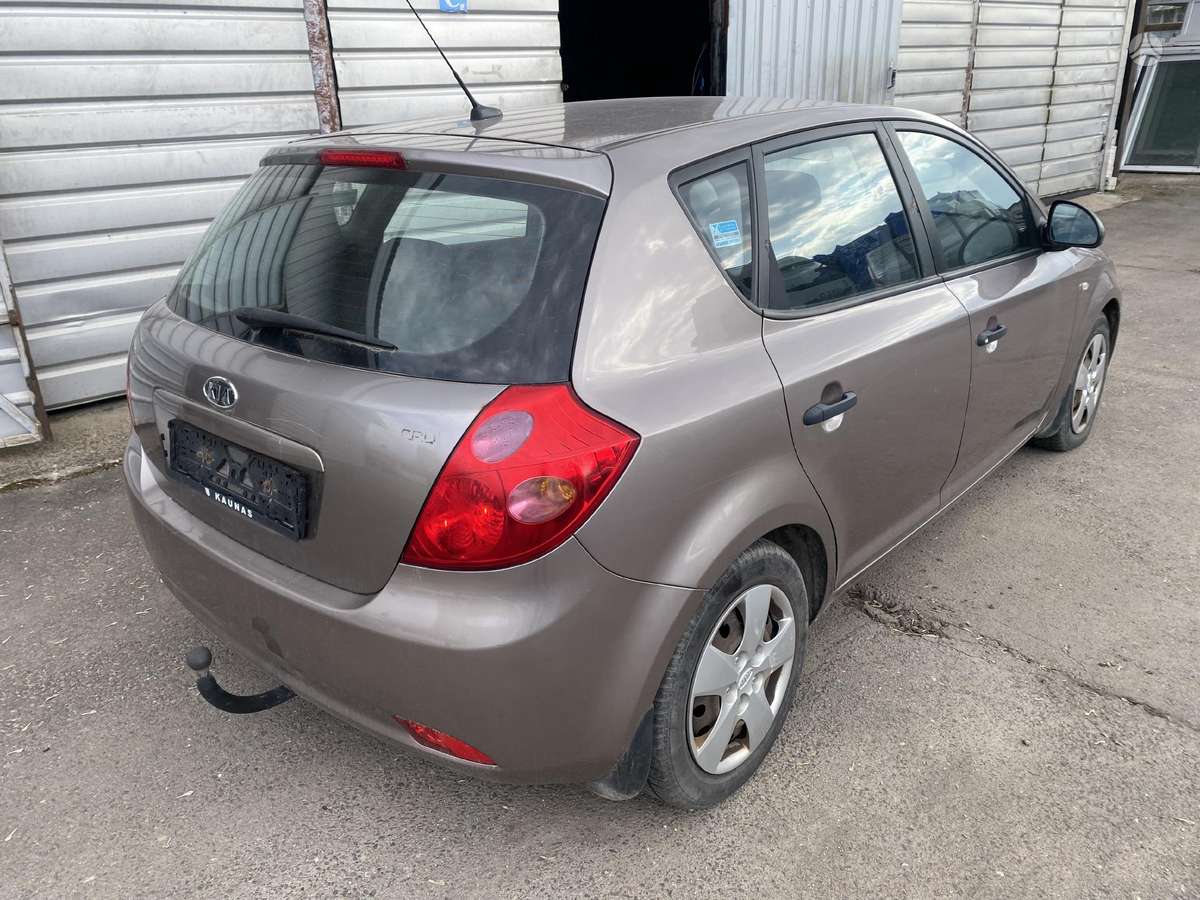 Kia Ceed for parts