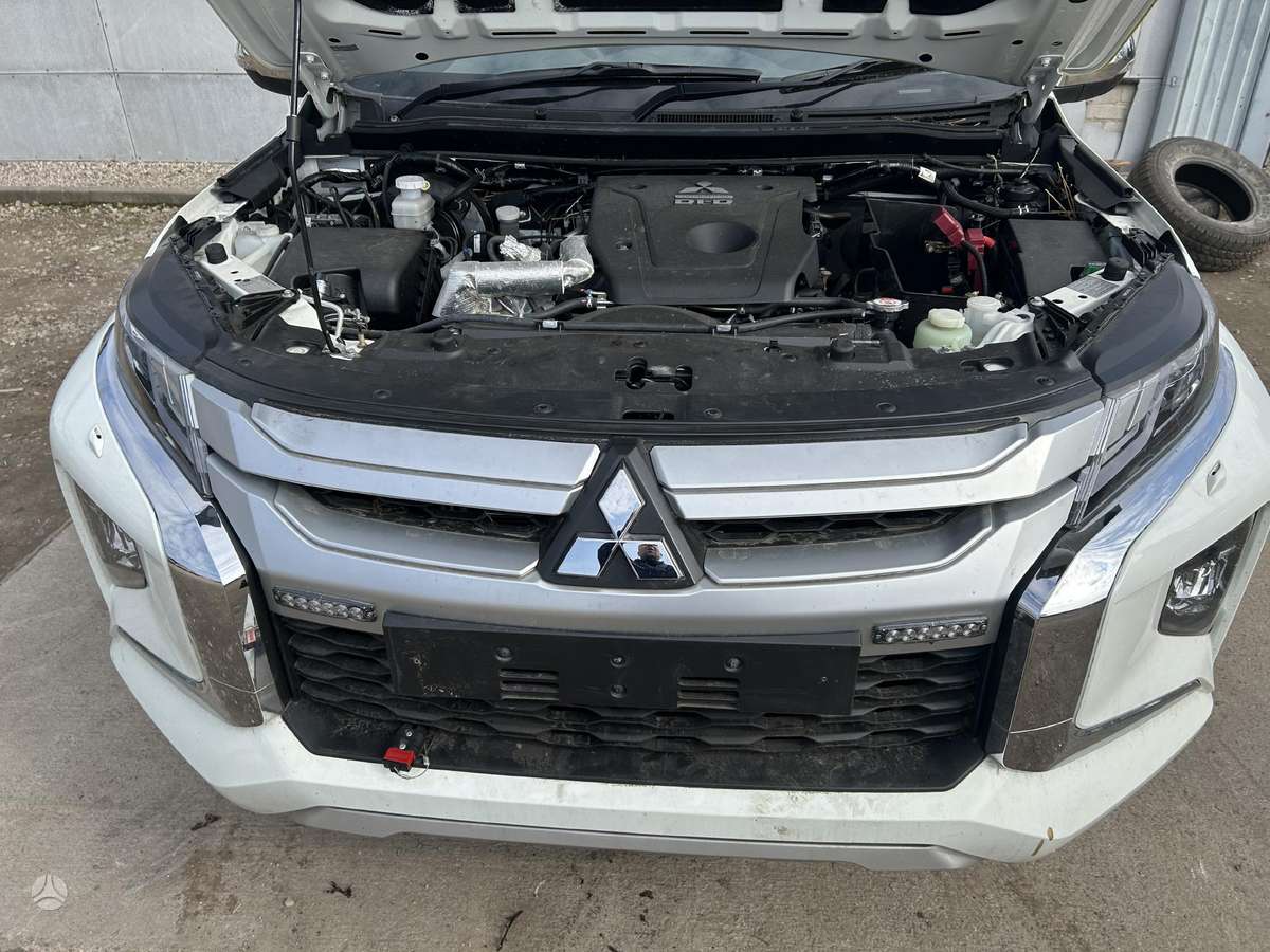 Mitsubishi L200