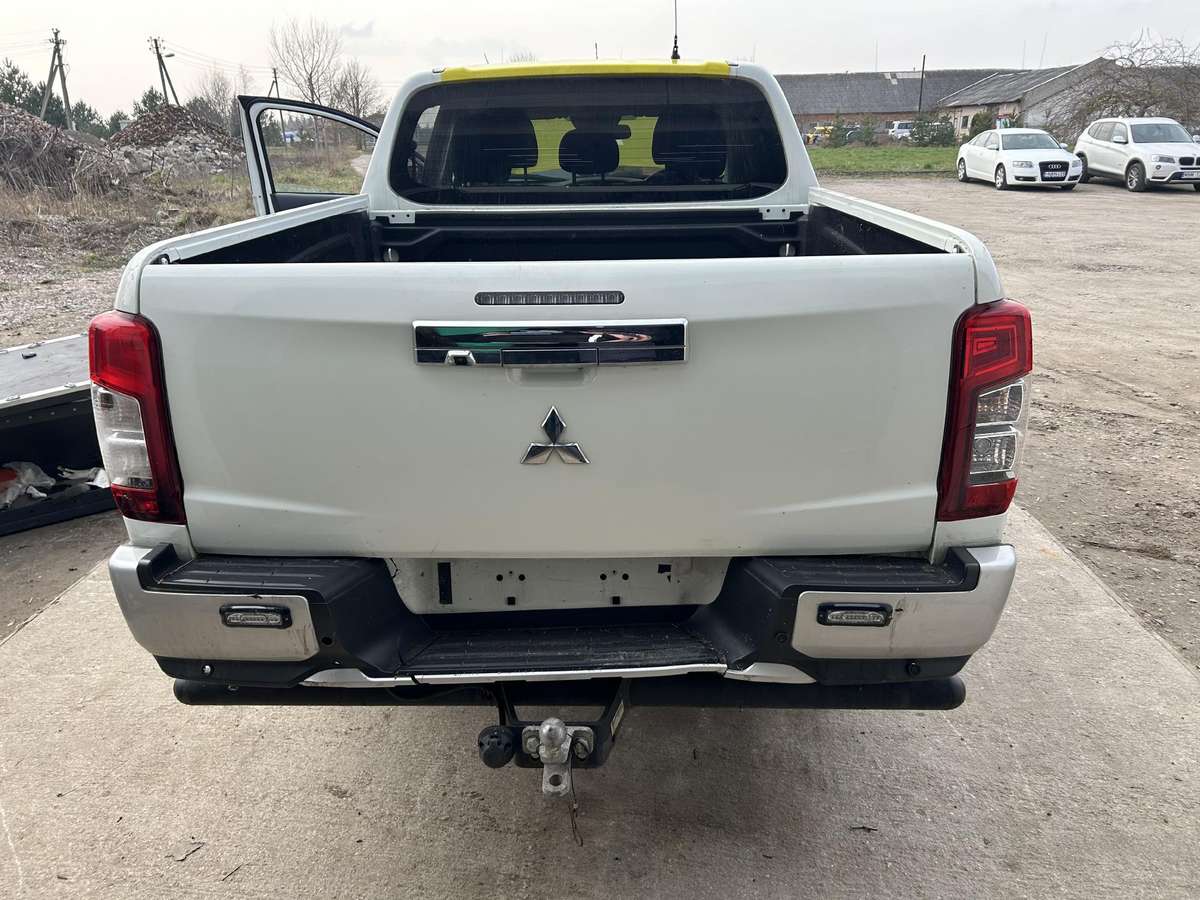 Mitsubishi L200