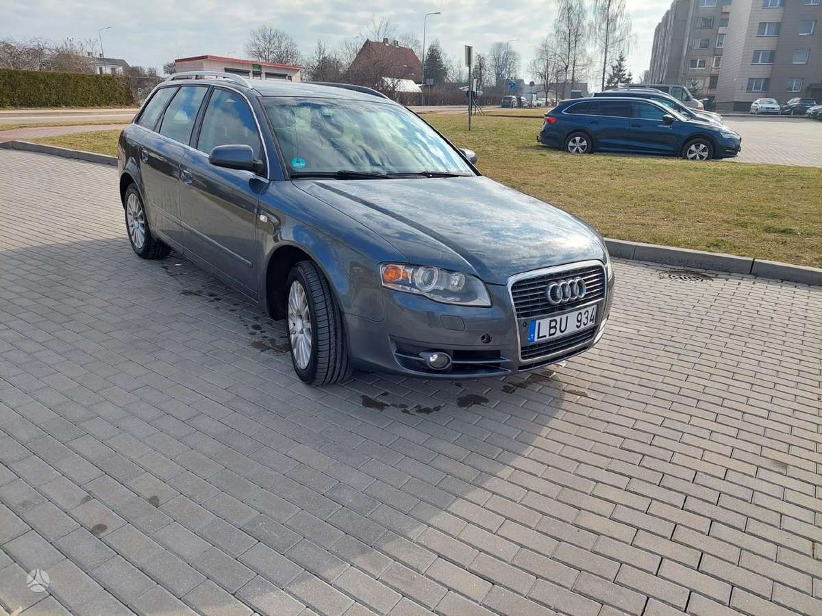 Audi A4, 2.5 l., Седан