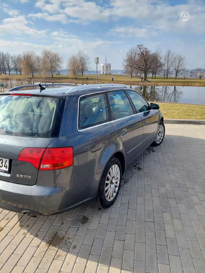 Audi A4, 2.5 l., Седан
