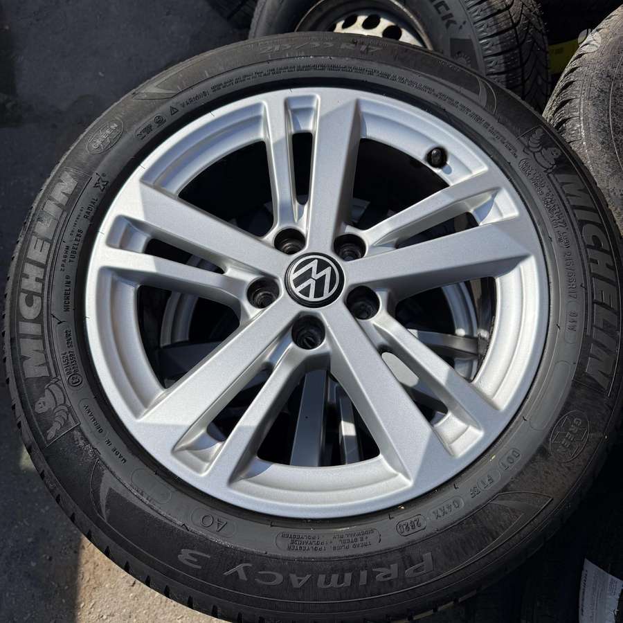 Volkswagen Passat, light alloy, R17