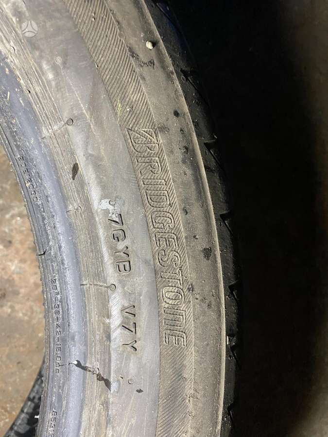Bridgestone, vasarinės 235/50 R20