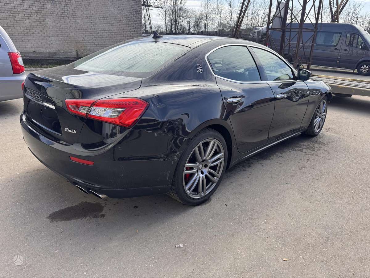 Maserati Ghibli по частям. Dalimis