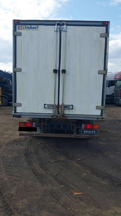 MAN Le8.180, trucks