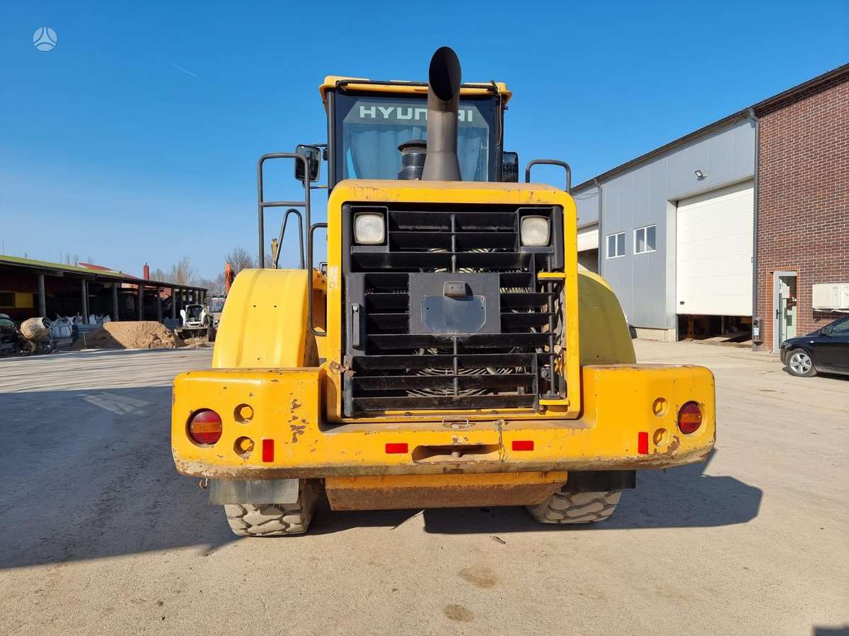 Hyundai HL 757-7, frontal loader