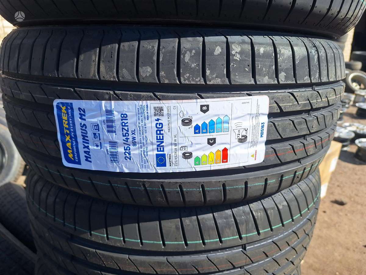 Maxtrek, летние 225/45 R18