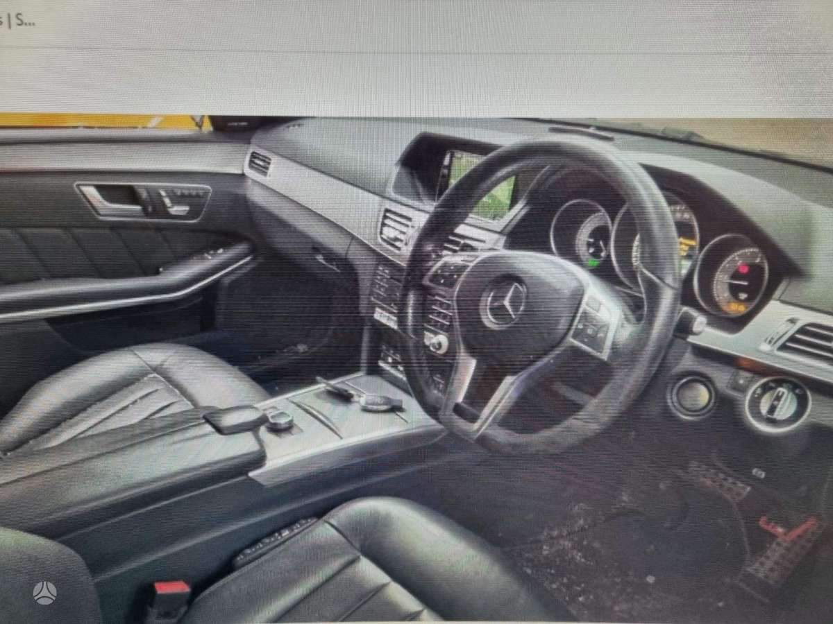 Mercedes-Benz E200