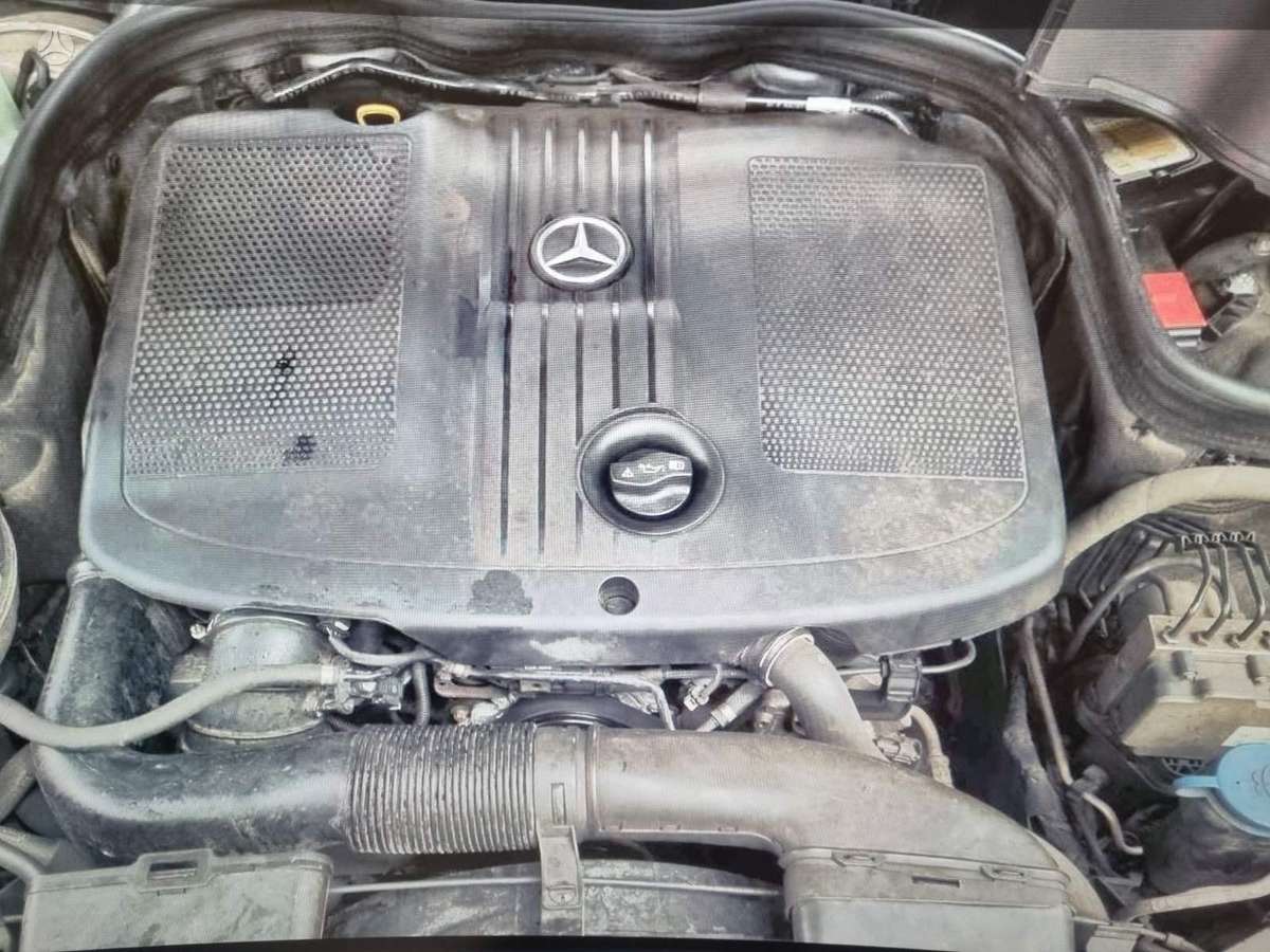 Mercedes-Benz E200