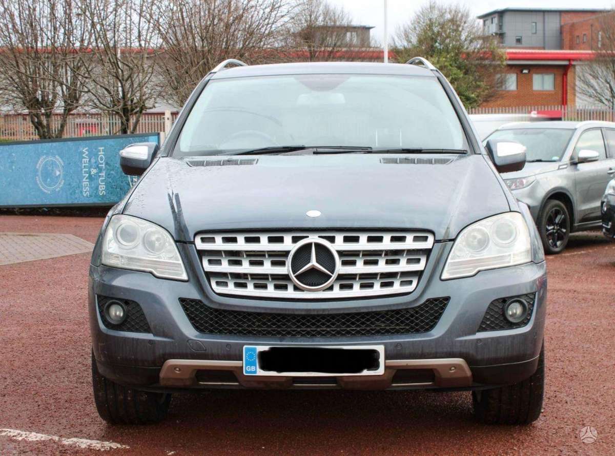 Mercedes-Benz ML350