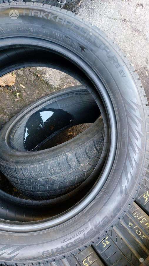 Pirelli, summer 235/50 R19