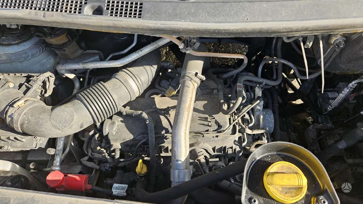 Renault Master, preču