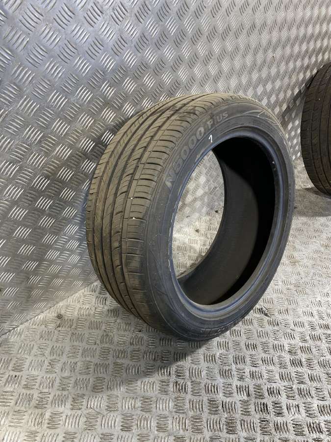 Nexen, летние 245/45 R18