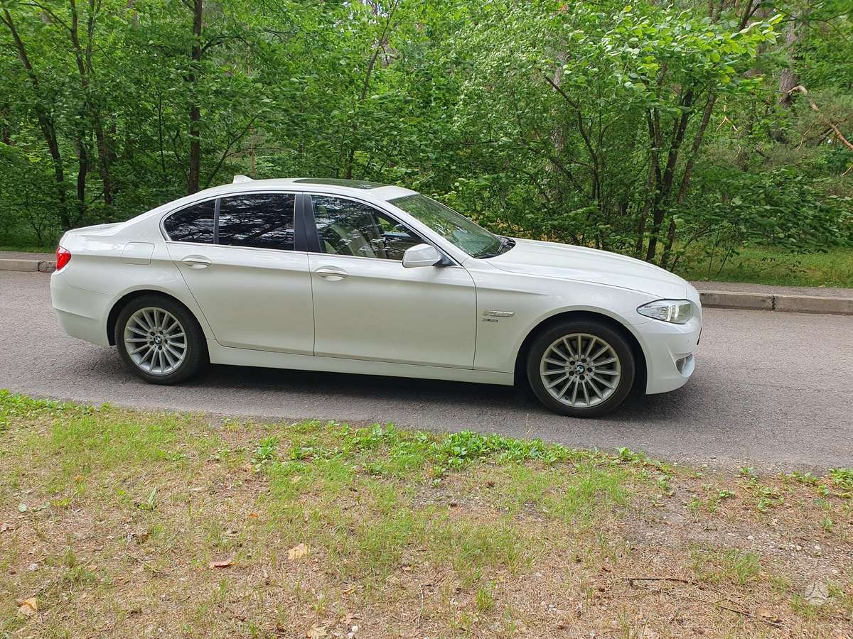 BMW 535, 3.0 l., Седан