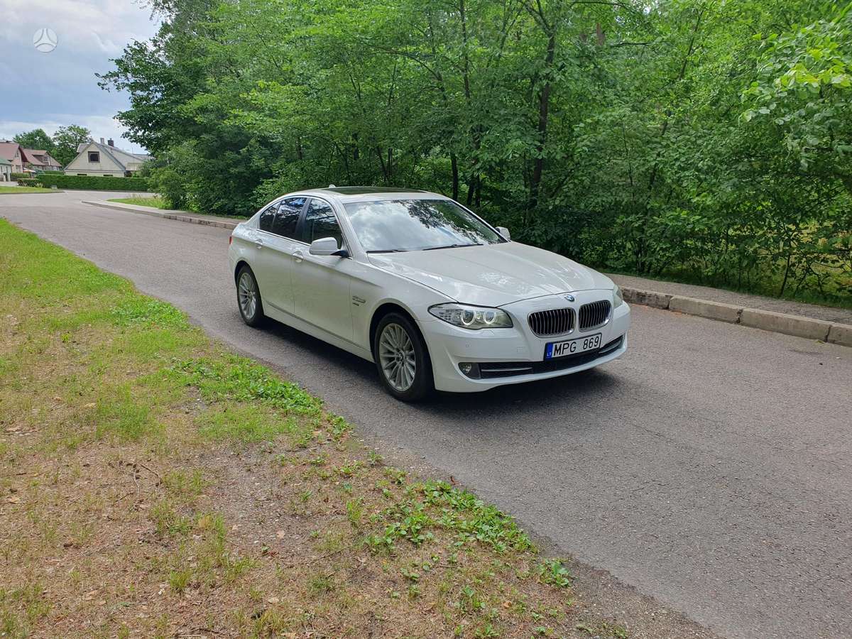 BMW 535, 3.0 l., Седан