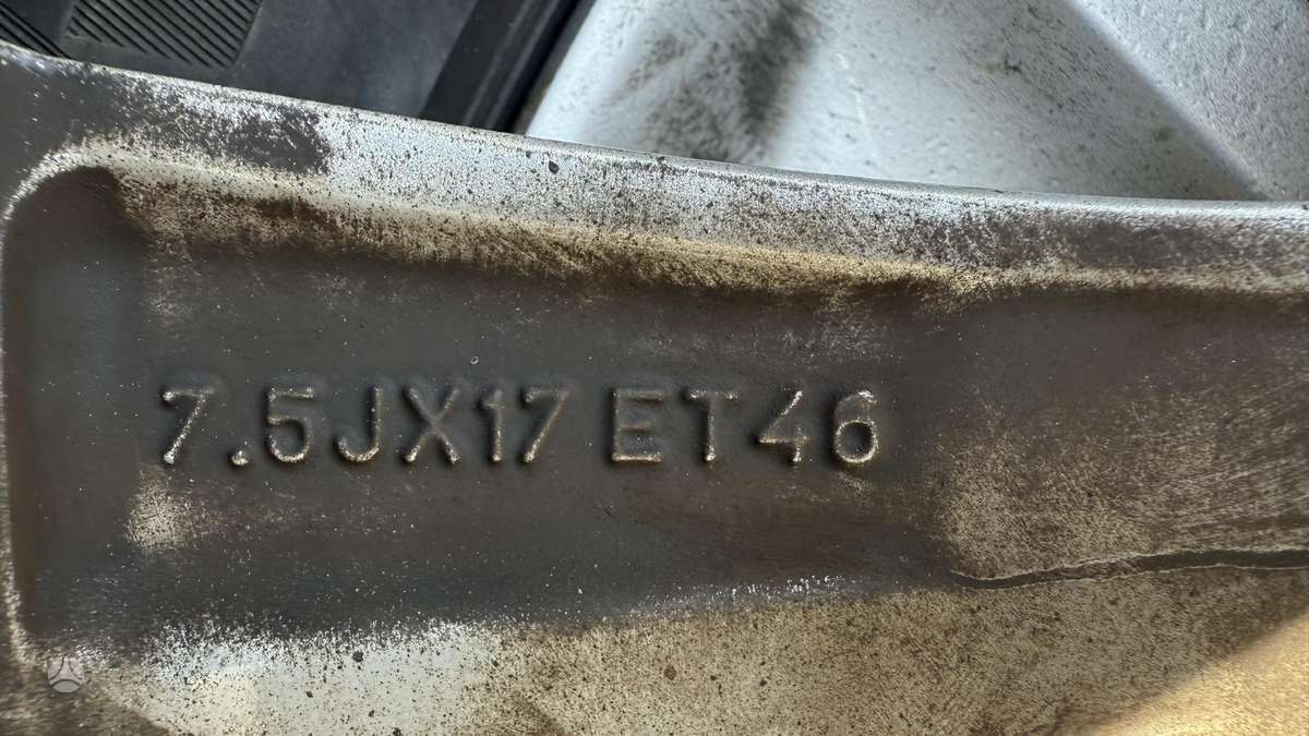 Seat Leon, lengvojo lydinio, R17