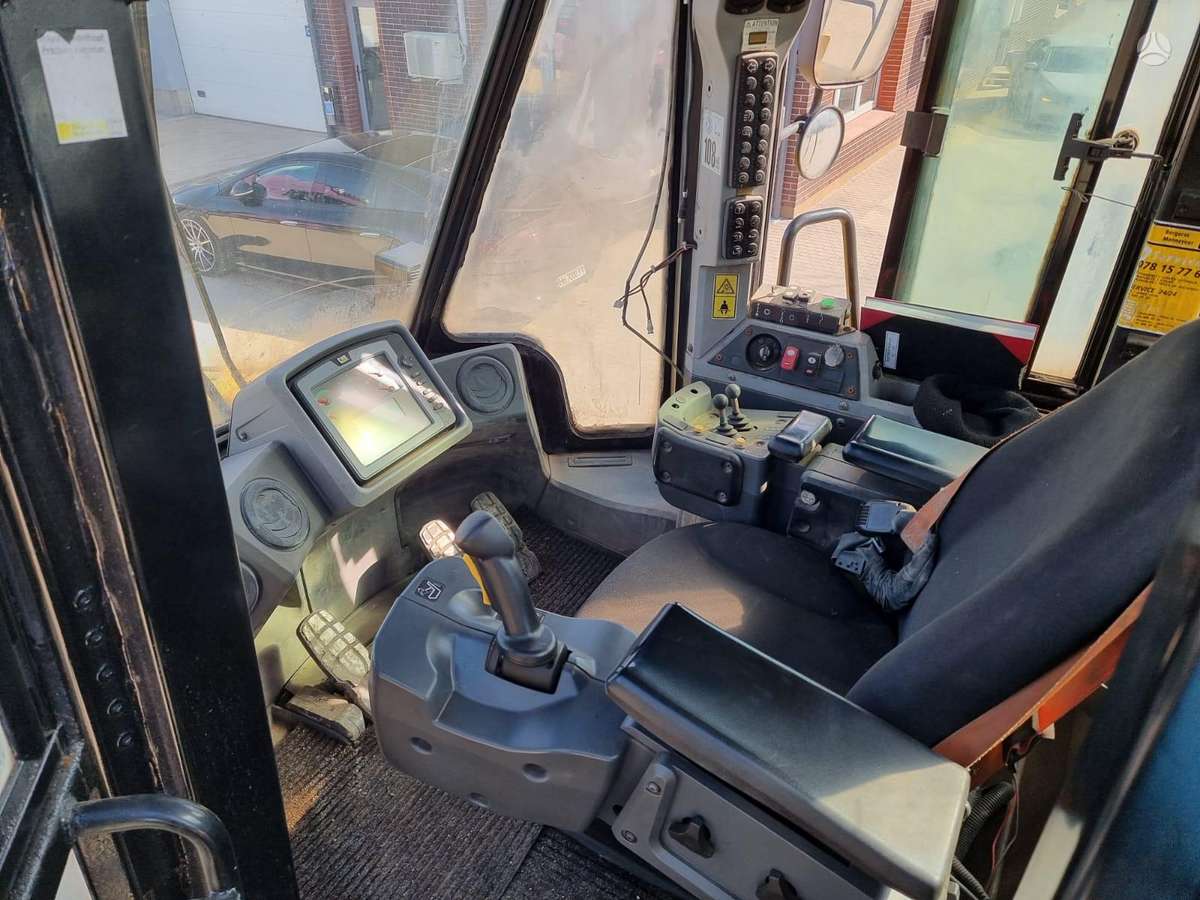 Caterpillar 972K, frontal loader