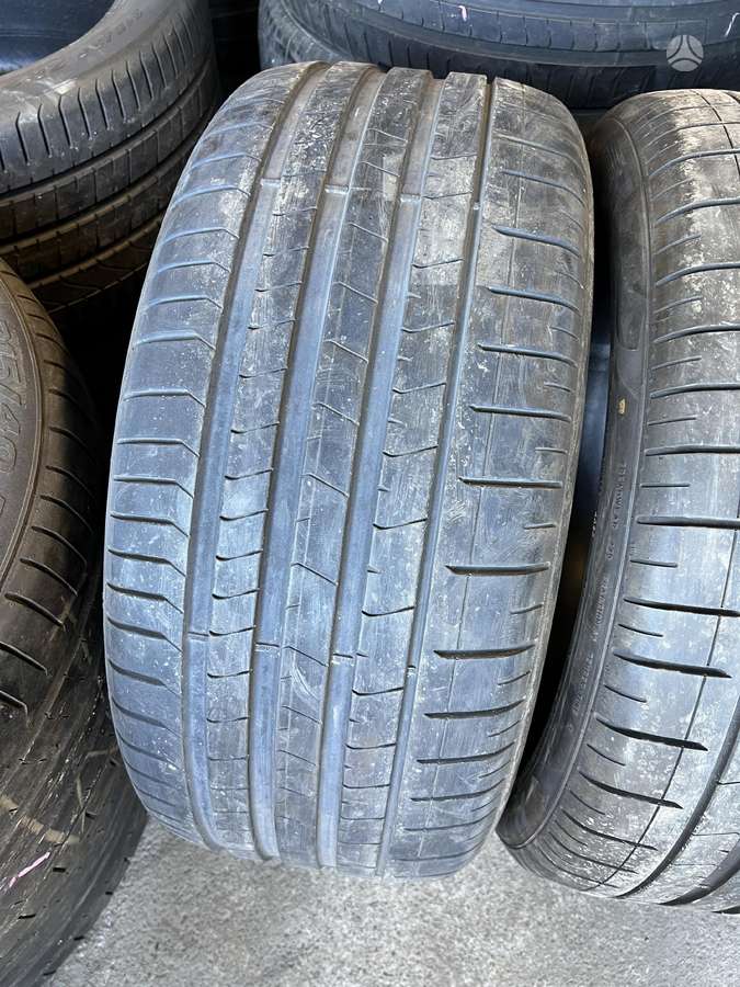 Pirelli P zero PZ4, summer 285/40 R21
