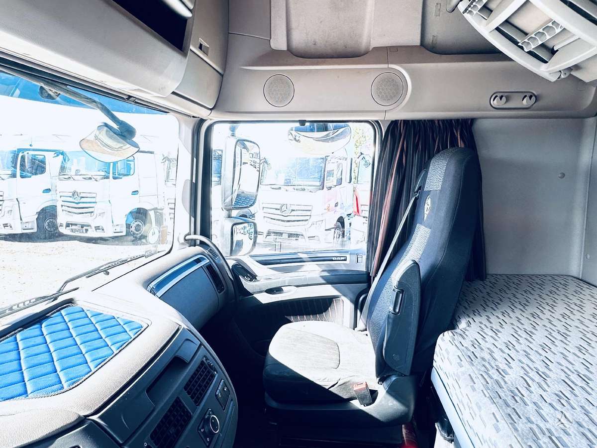 DAF XF 106.480 Mega Super Space Cab, double sleeper