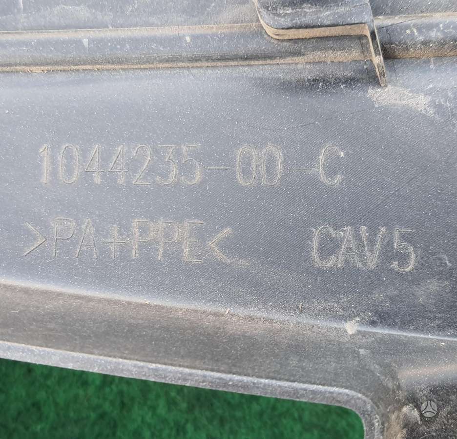 Tesla Model Y, 1044235-00-c