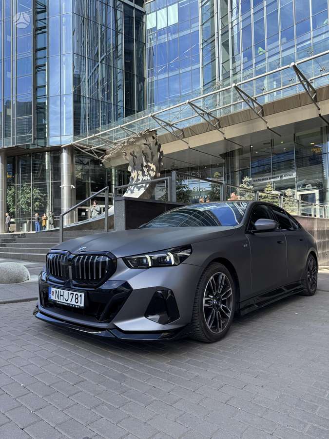 BMW 540, 3.0 l., saloon / sedan