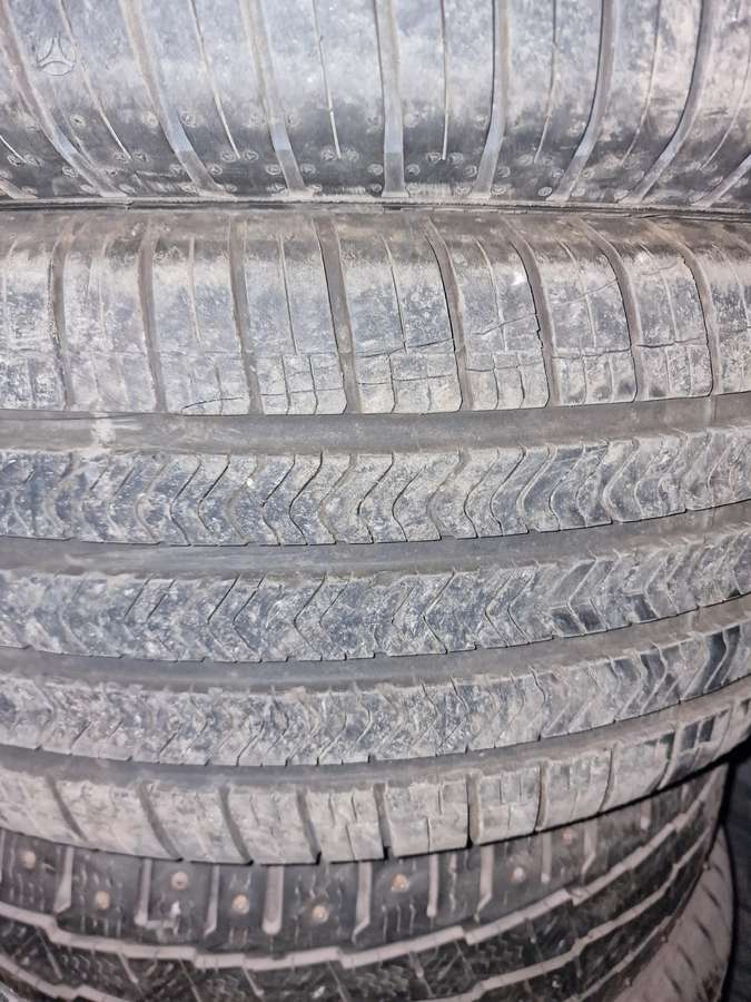 Goodyear, всесезонные 285/40 R20