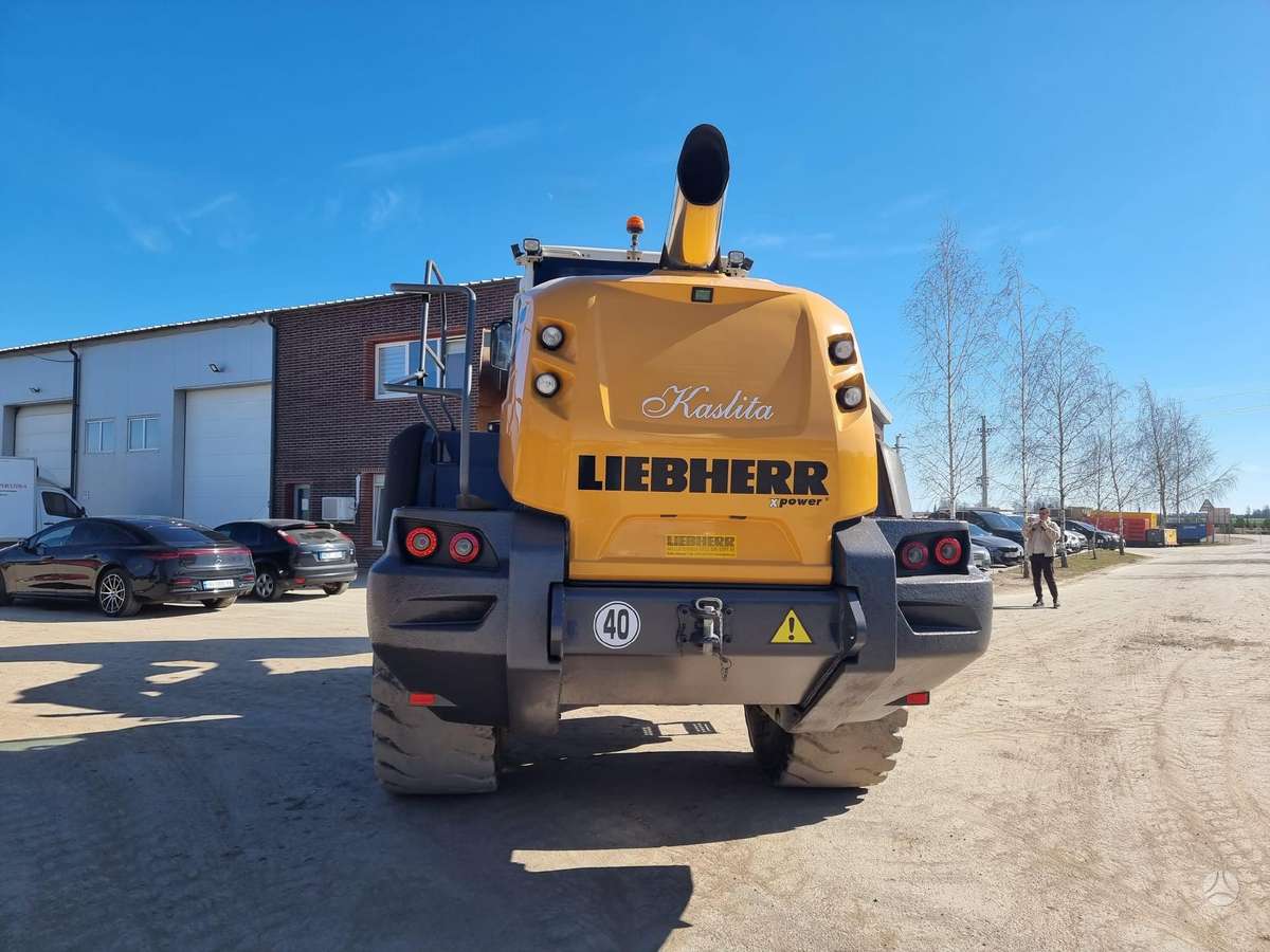 Liebherr L576 X-POWER, frontal loader
