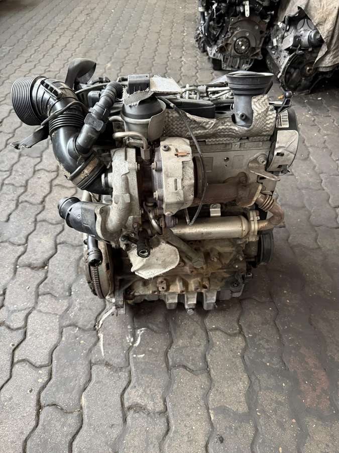 Volkswagen Passat, CBD . LHP, engine