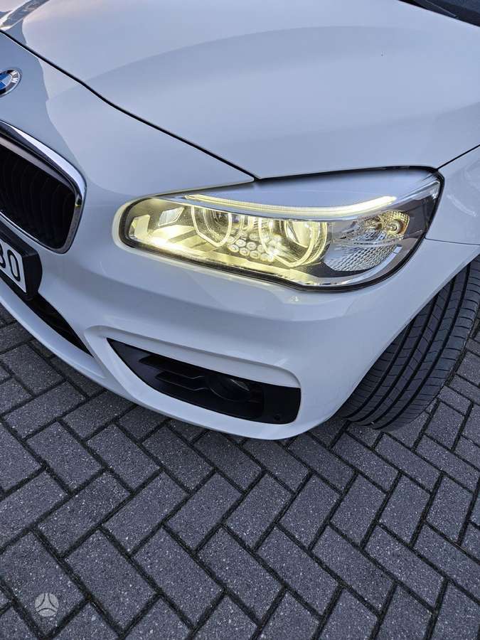 BMW 218 Active Tourer, 2.0 l., Хэтчбек