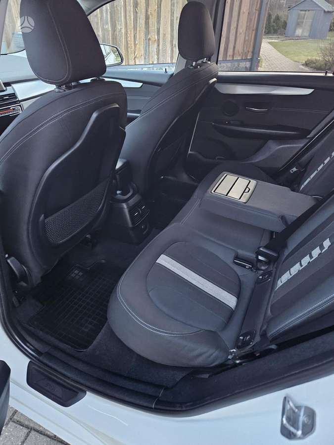 BMW 218 Active Tourer, 2.0 l., Хэтчбек