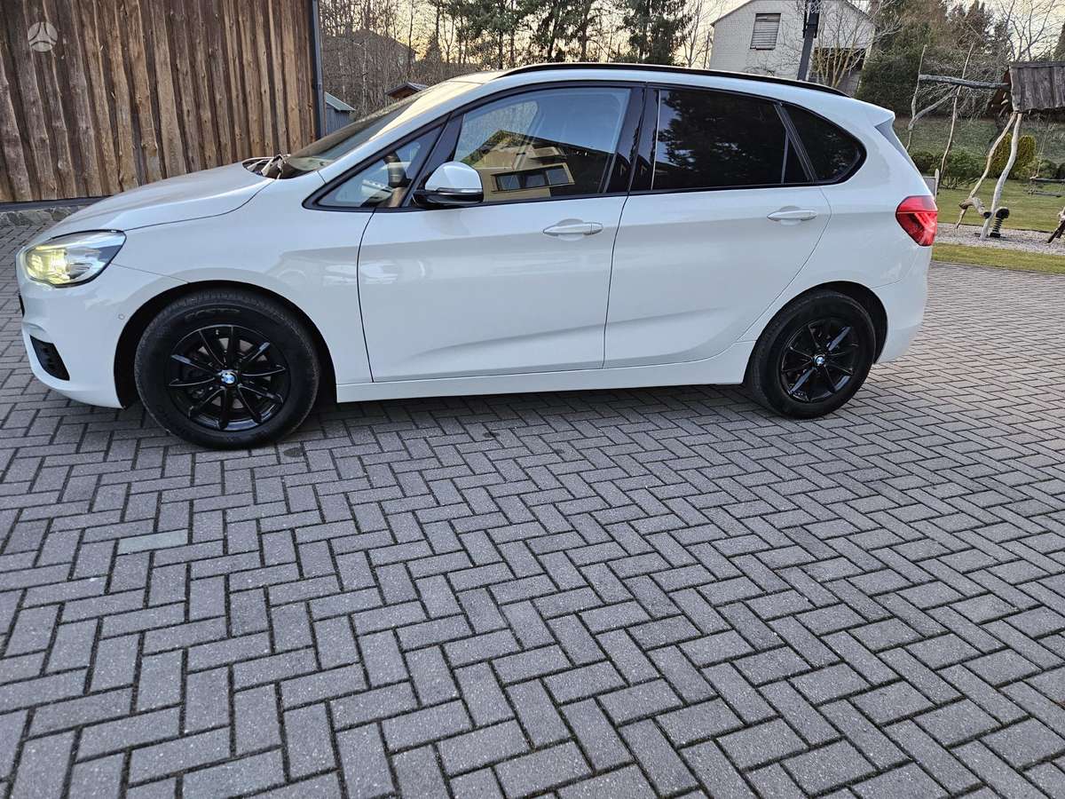 BMW 218 Active Tourer, 2.0 l., Хэтчбек