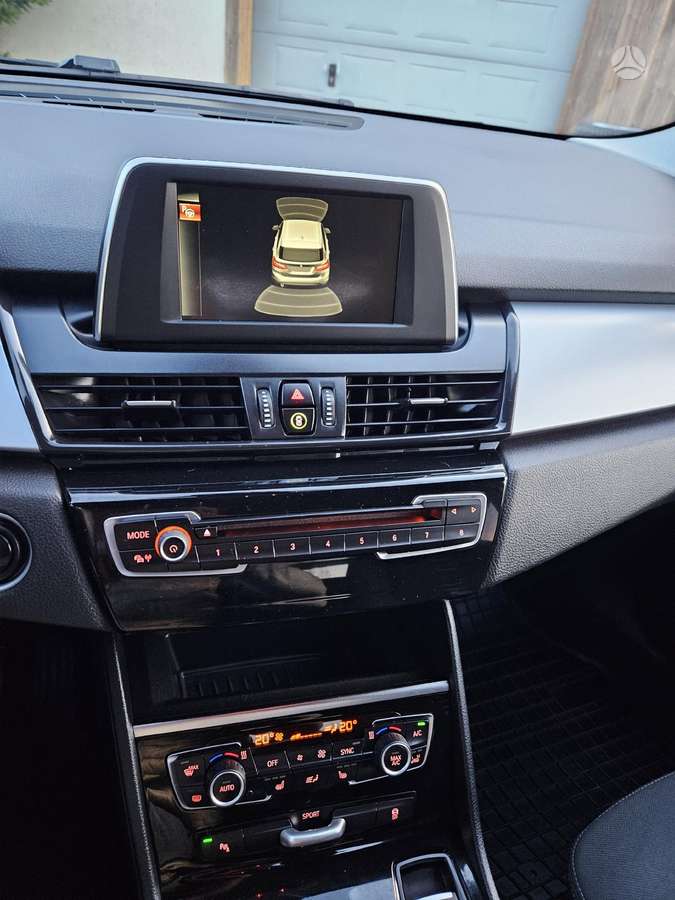 BMW 218 Active Tourer, 2.0 l., Хэтчбек