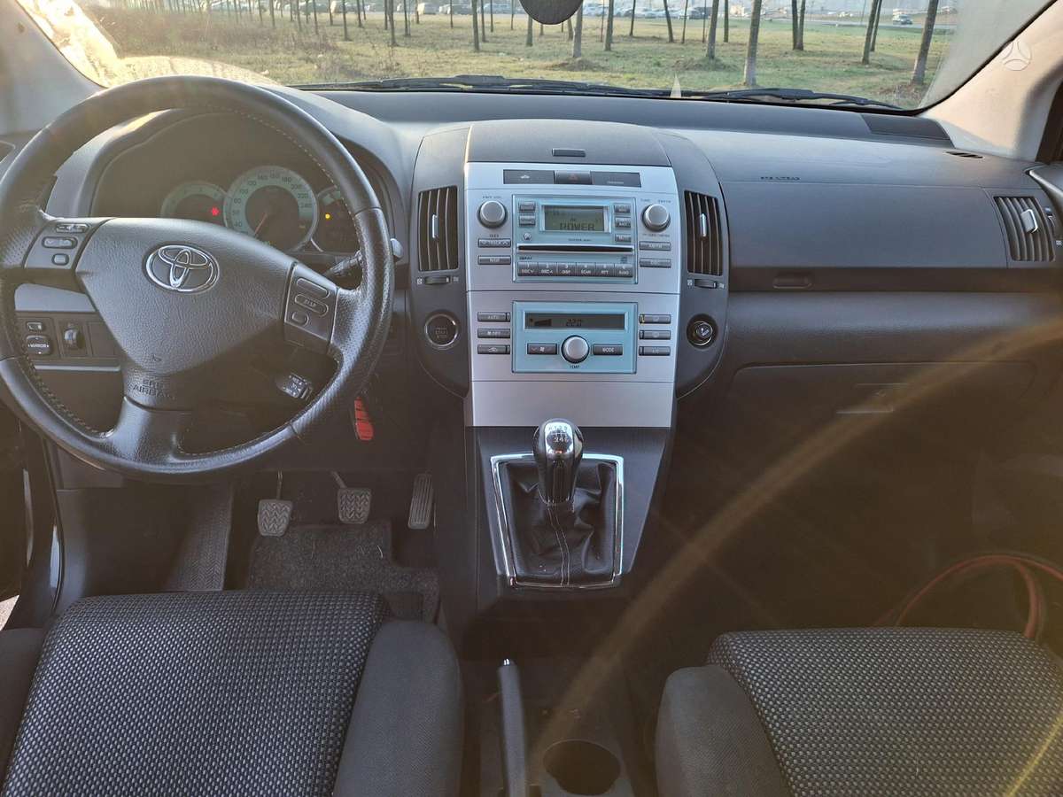 Toyota Corolla Verso