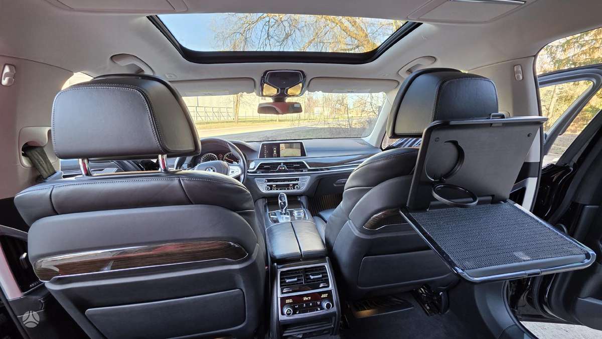 BMW 740, 3.0 l., Седан