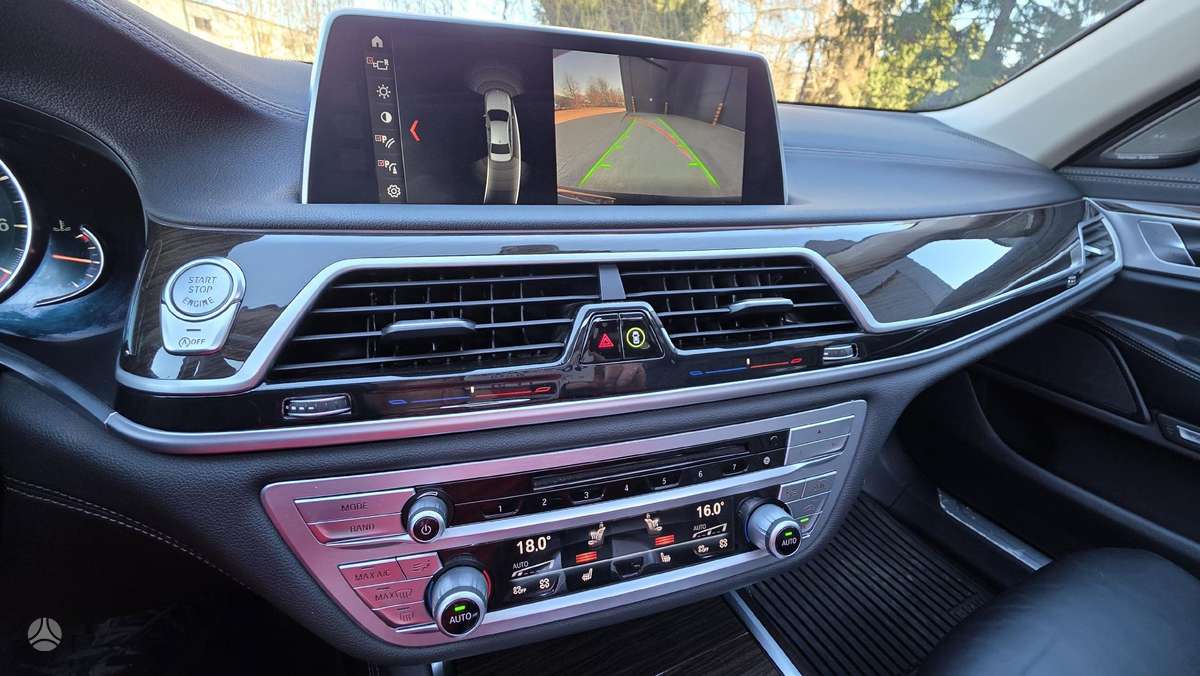 BMW 740, 3.0 l., Седан