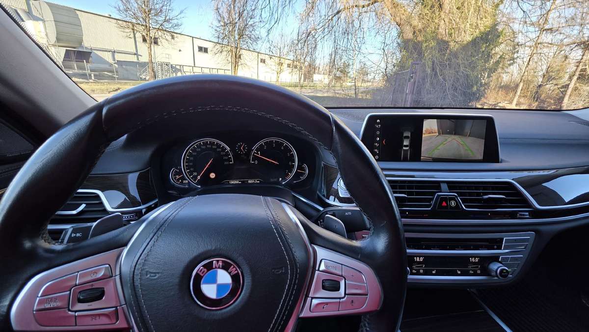 BMW 740, 3.0 l., Седан