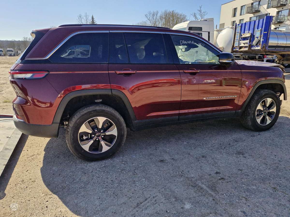 Jeep Grand Cherokee детали кузова