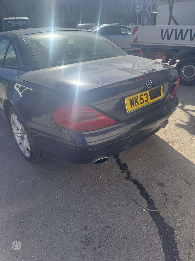 Mercedes-Benz SL380