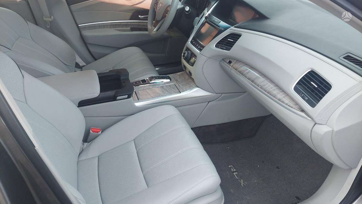 Acura RLX rezerves daļās