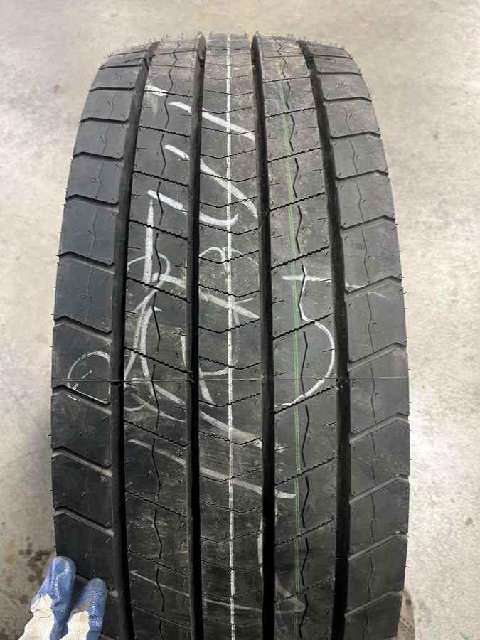 Goodyear, всесезонные 295/60 R22,5