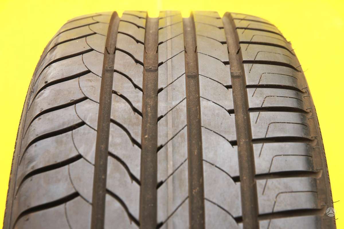 Goodyear Efficientgrip, summer 225/45 R18