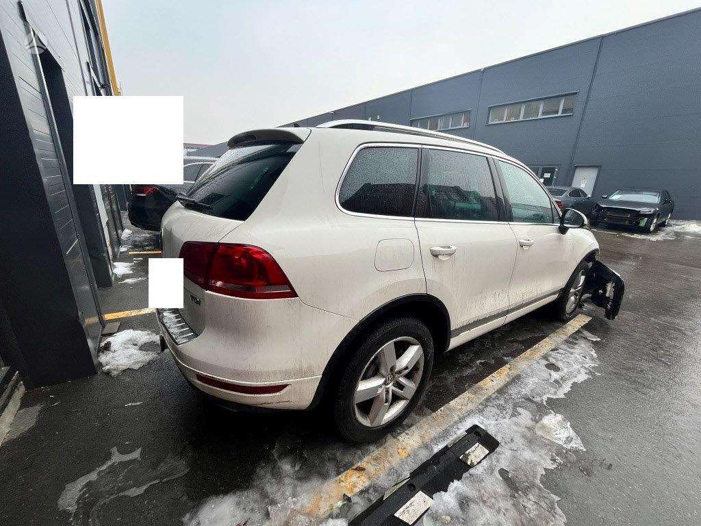 Volkswagen Touareg по частям. 3 0tdi dalimis