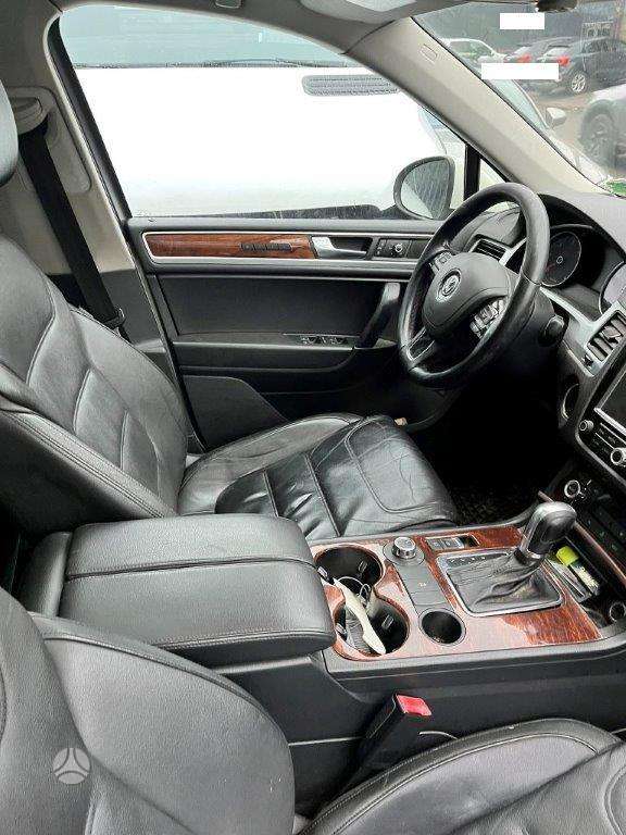 Volkswagen Touareg по частям. 3 0tdi dalimis