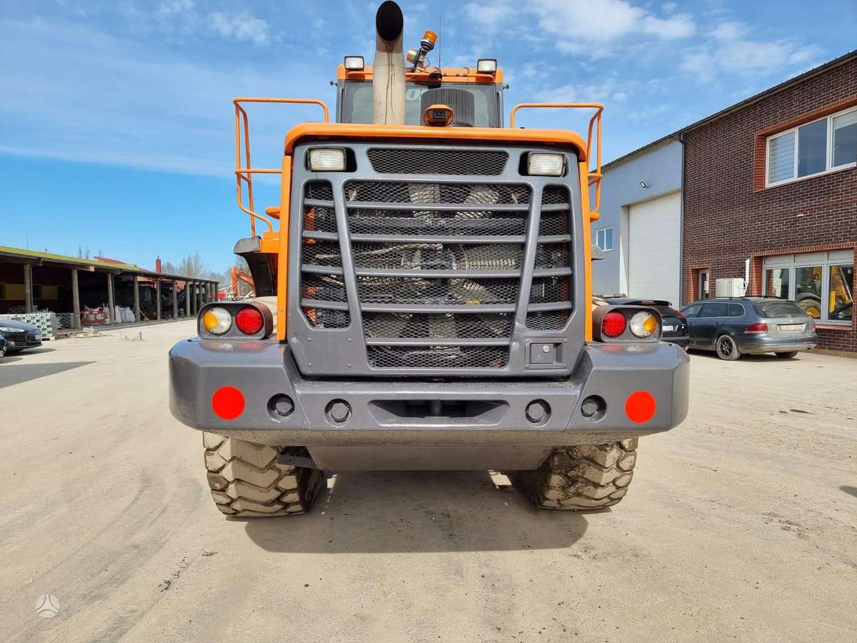Doosan DL 300-5, фронтальные погрузчики