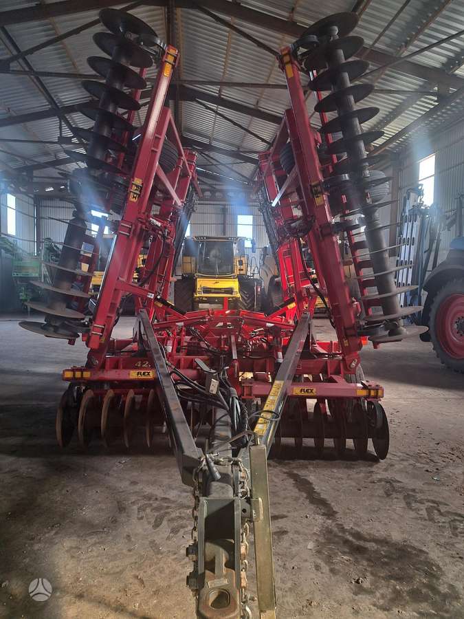 Challenger 4233, soil preparation / cultivation machinery